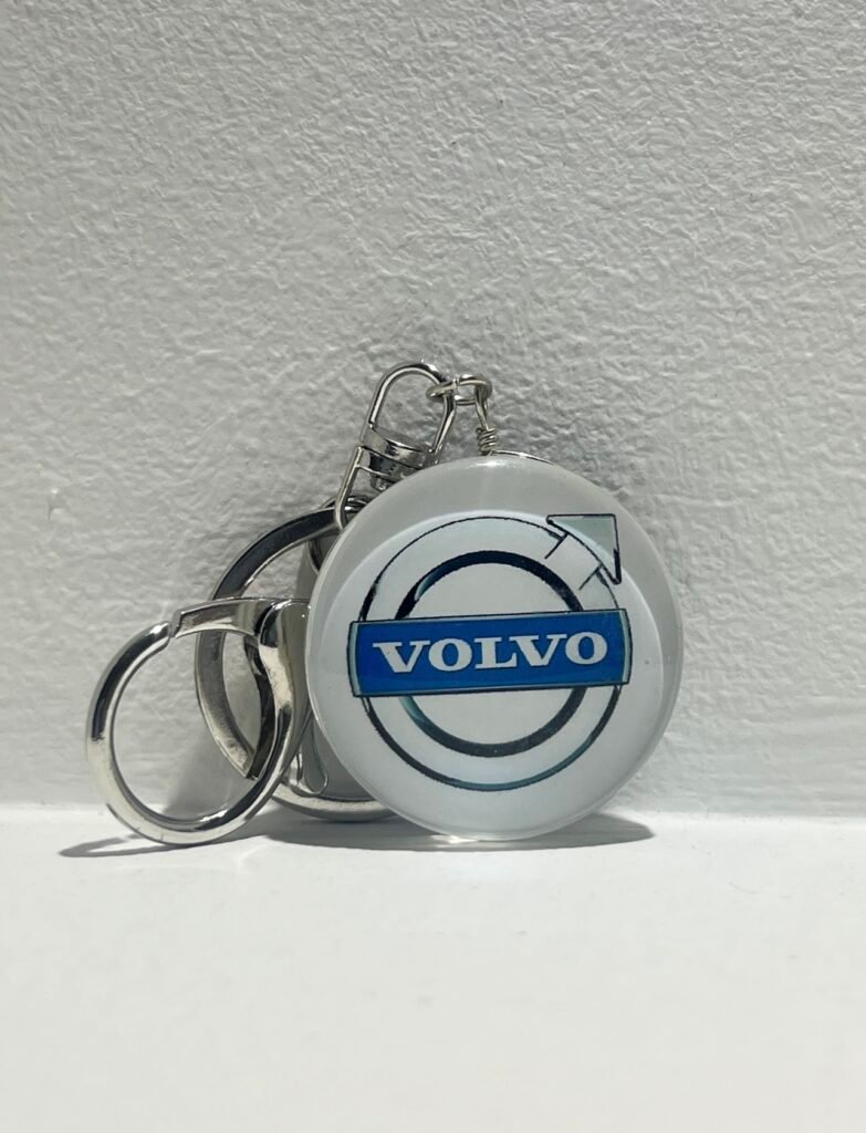 Privezak Volvo